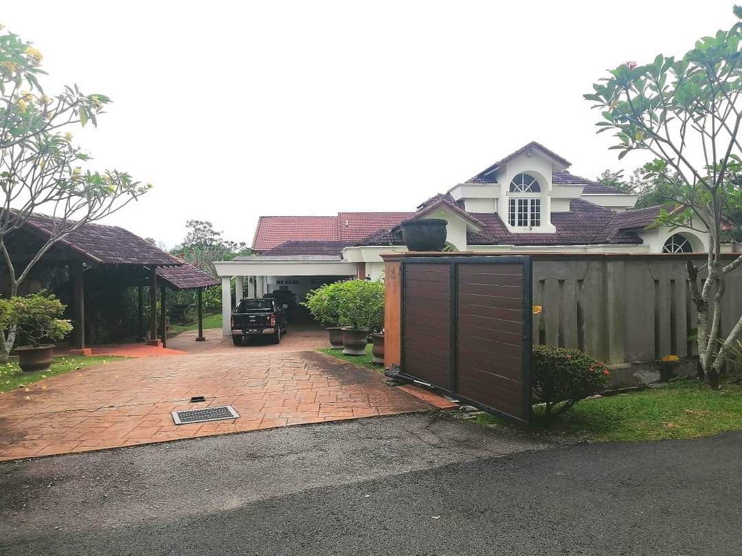 Country Height, Persiaran Kuda Lari, Kajang - photo 2