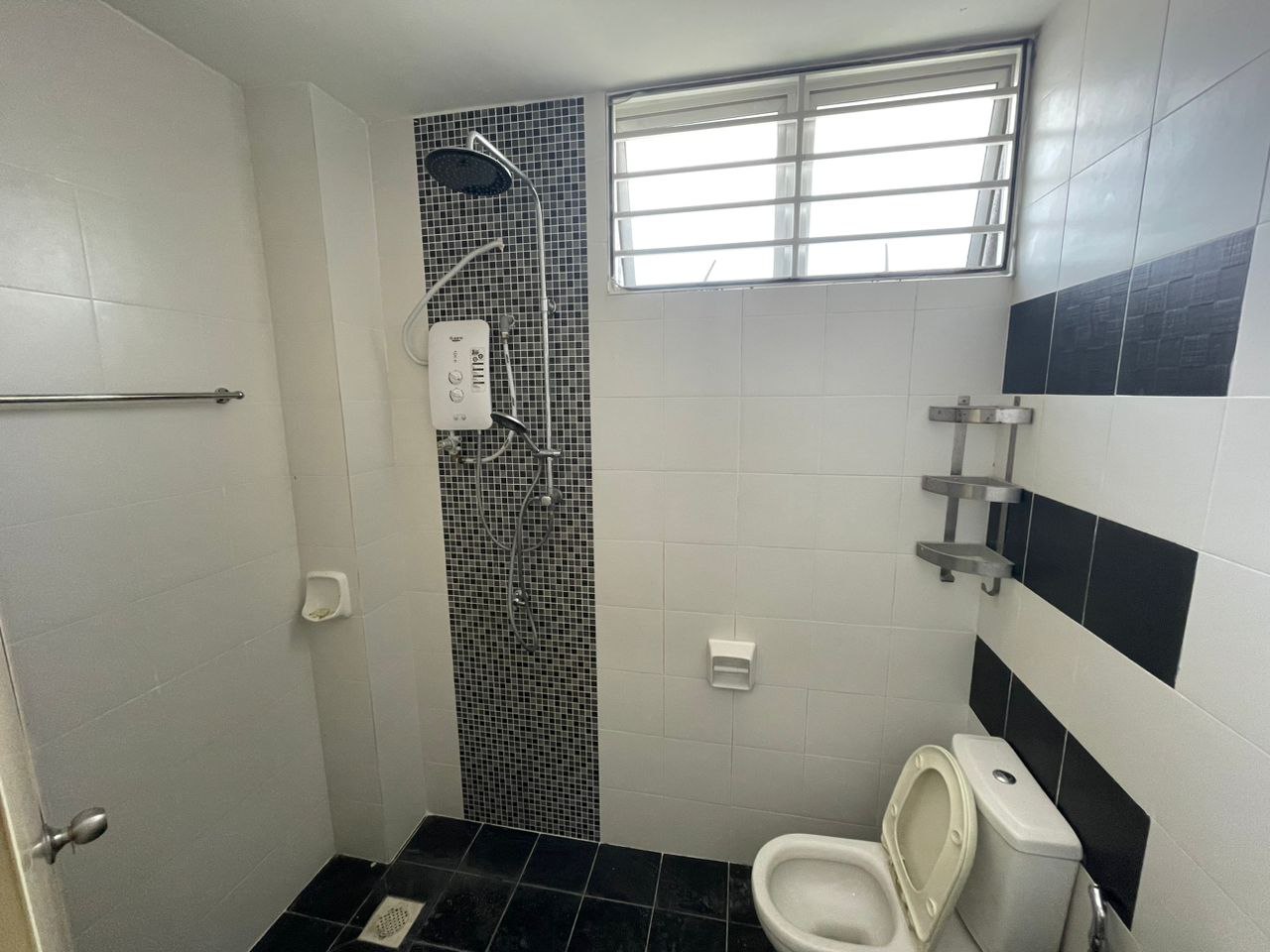 Taman Pelangi Semenyih 2, 2 Storey FREEHOLD - photo 3