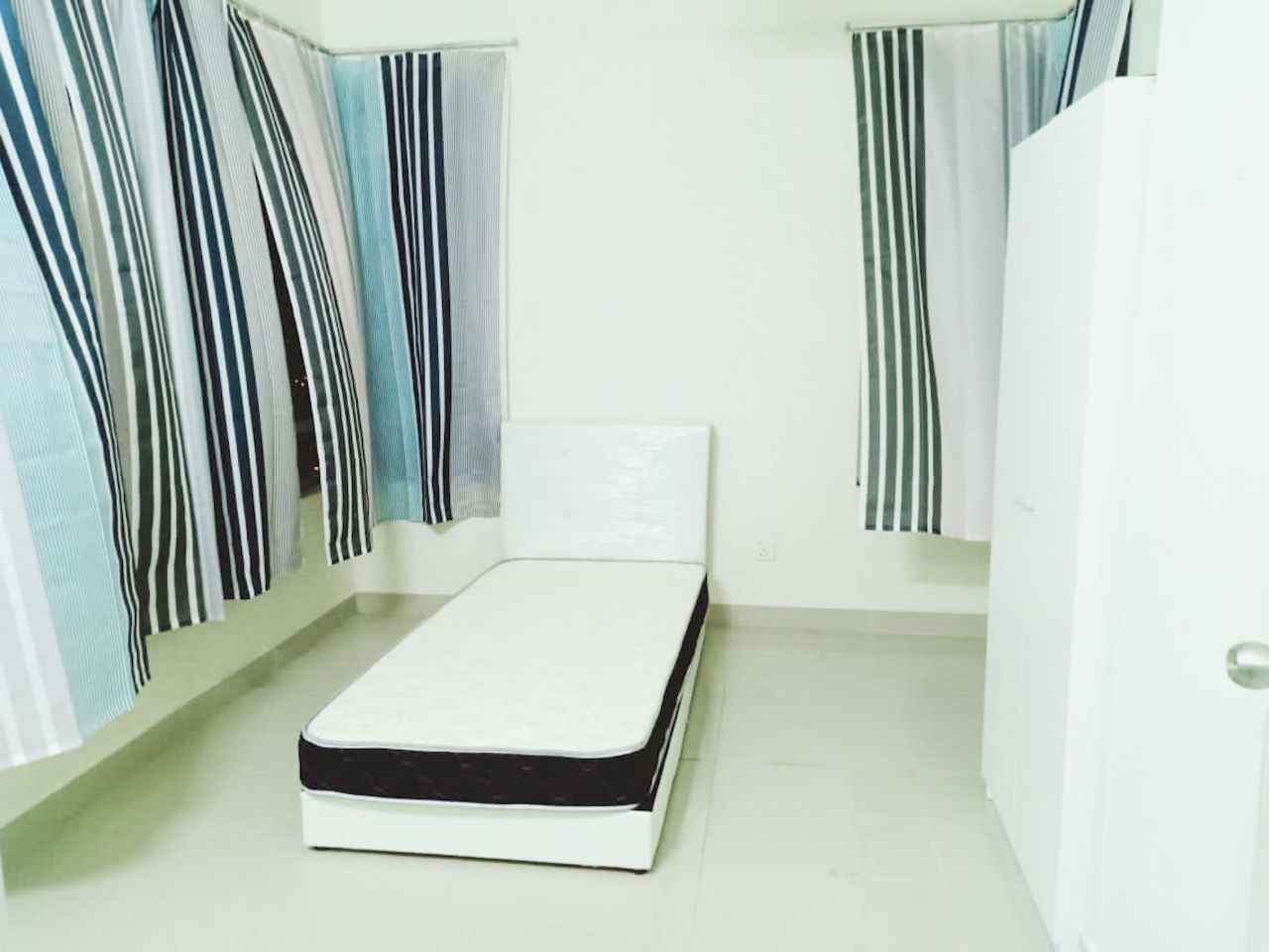 Prima U1 Condo Corner Unit For Sale - photo 3