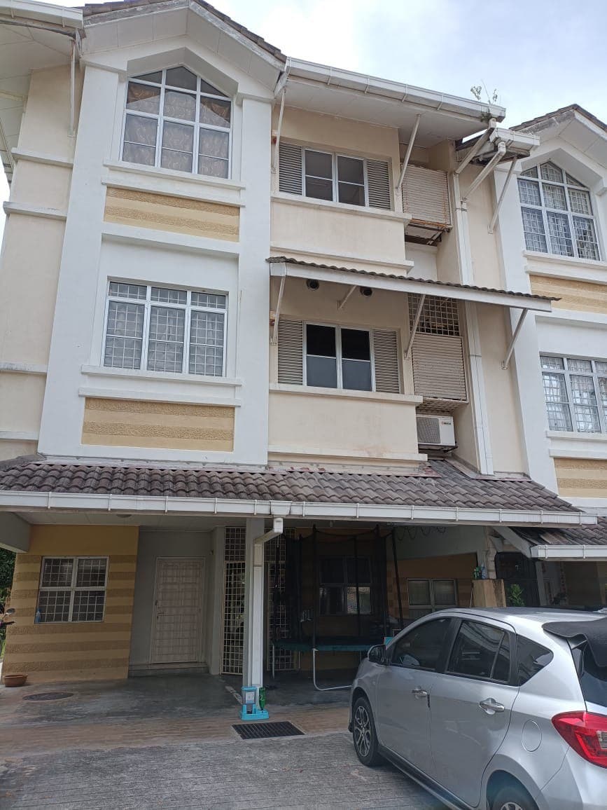 Danau Ayu Town Villas Presint 16 Putrajaya - photo 2