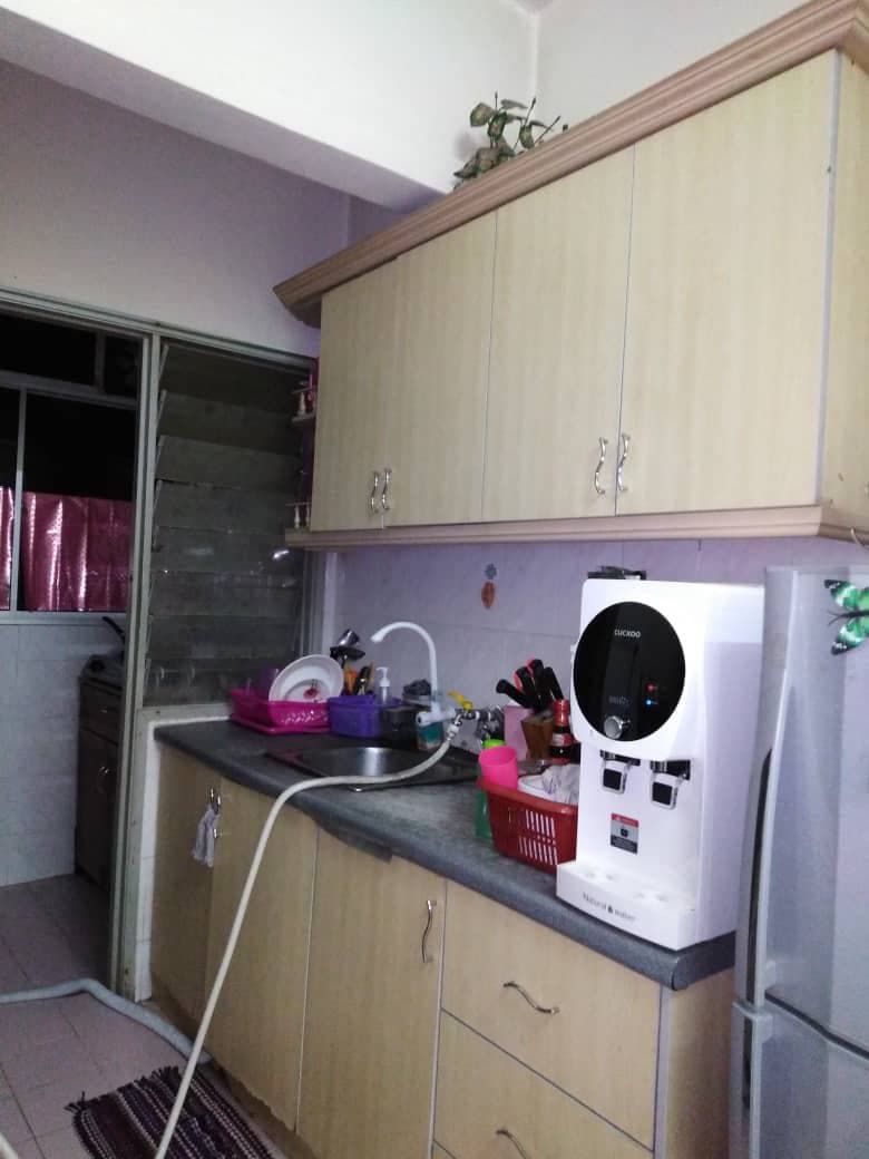 Apartment Mawar Taman Taming Ria Balakong Seri Ke