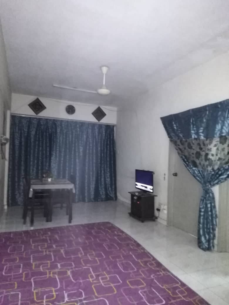 Apartment Mawar Taman Taming Ria Balakong Seri Ke - photo 3