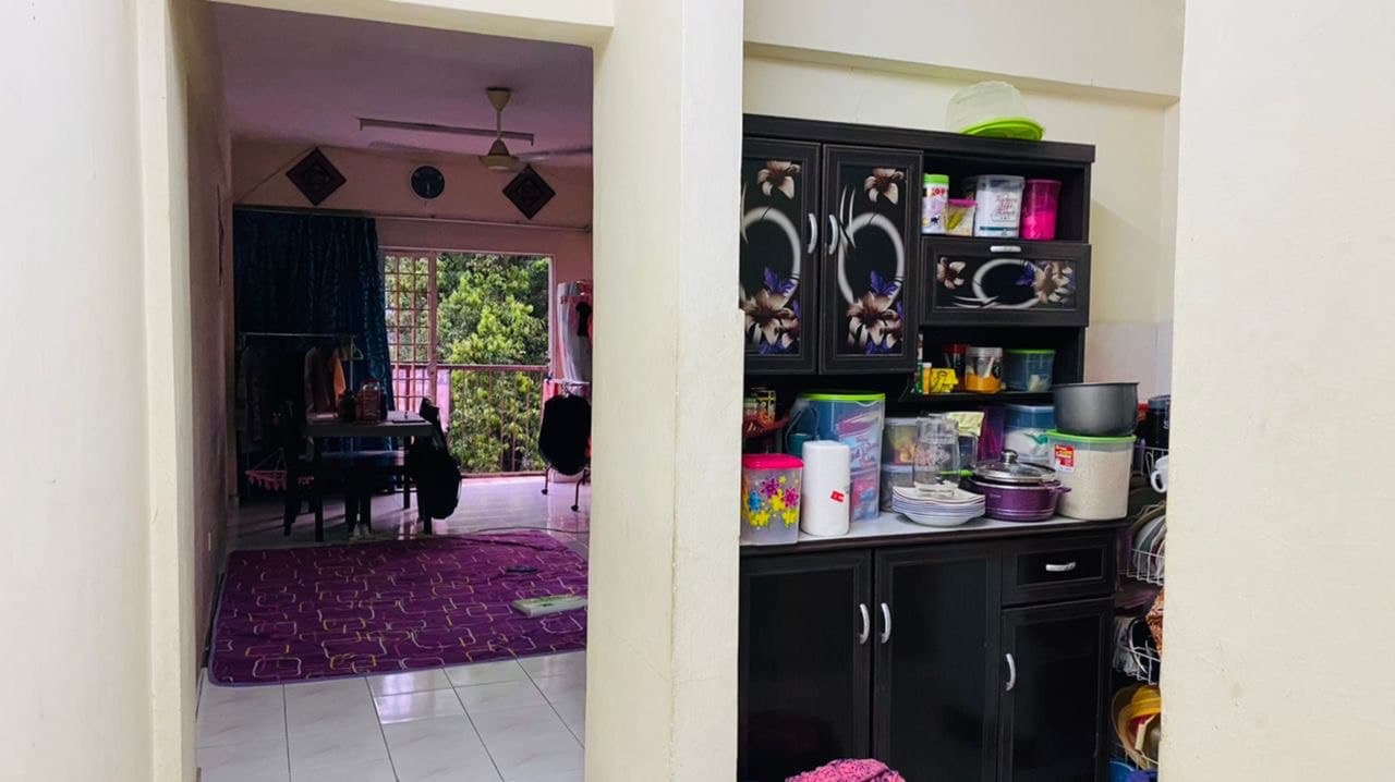Apartment Mawar Taman Taming Ria Balakong Seri Ke - photo 8