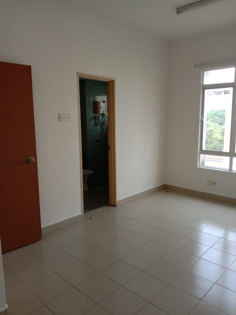 CORNER UNIT Desaria Villa Condominium - photo 6