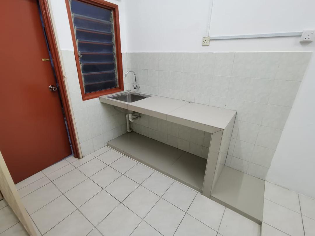 END LOT SP 6 BANDAR SAUJANA PUTRA - photo 4