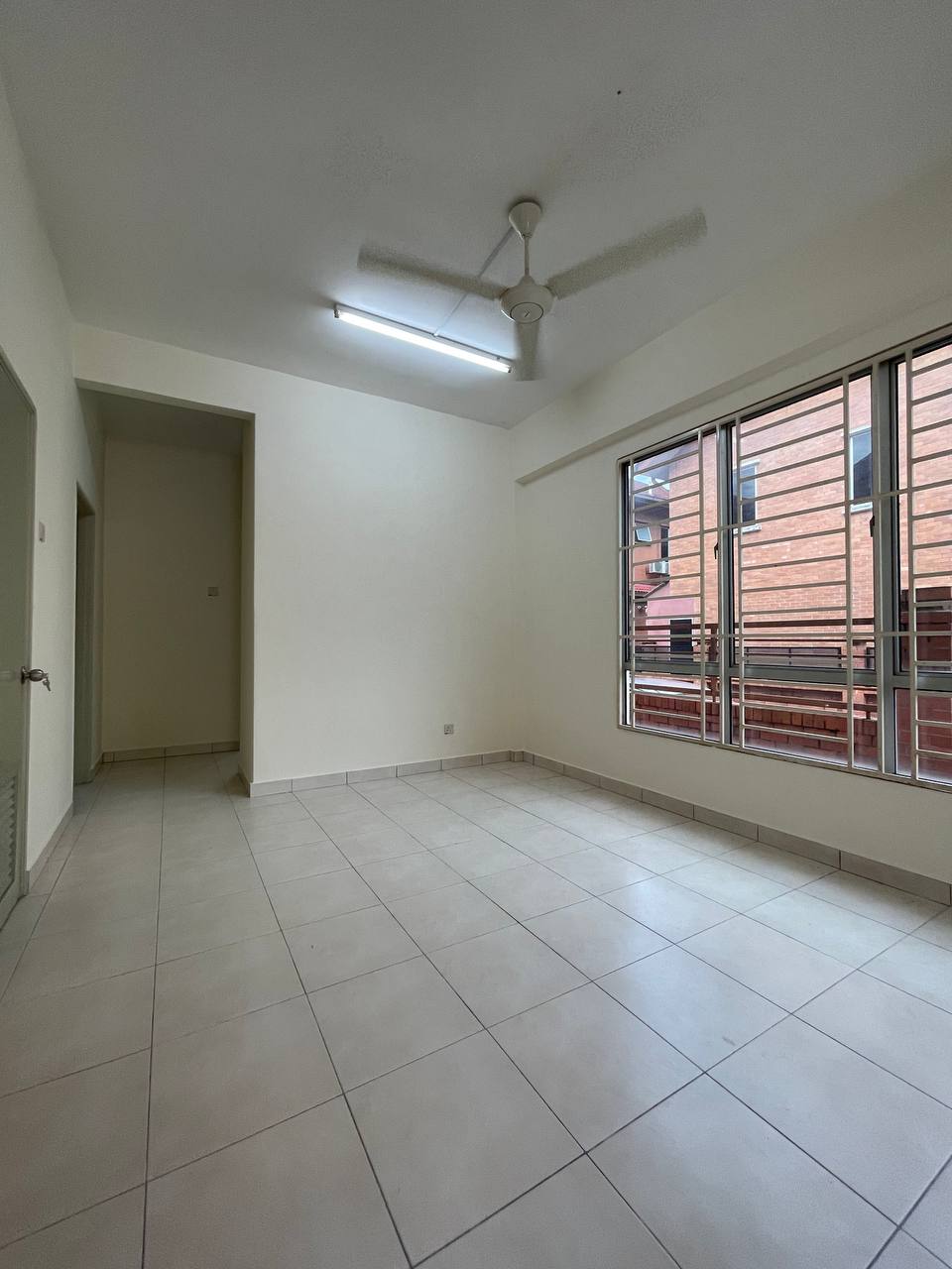 End Lot Alam Budiman Double storey Shah alam - photo 4