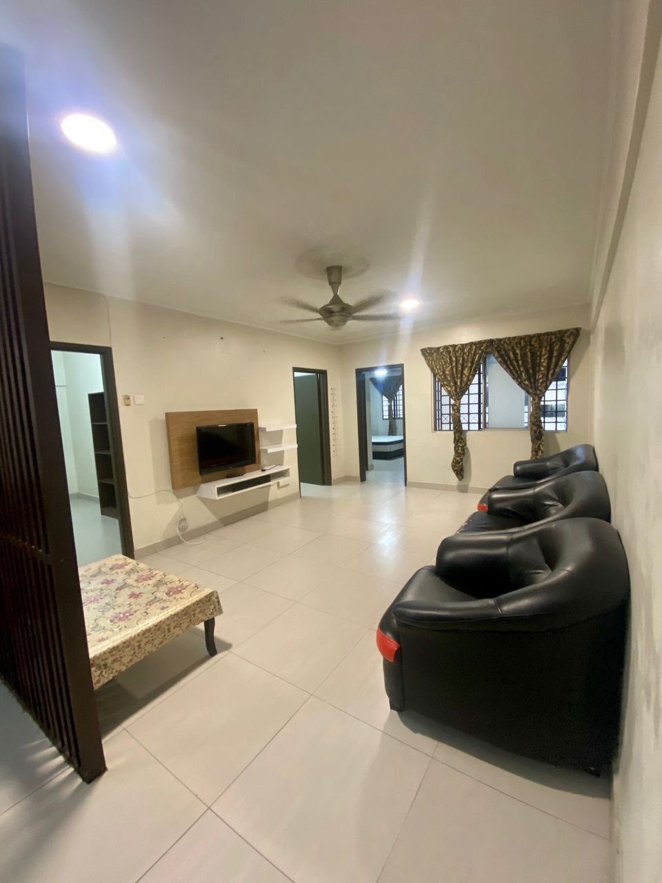 Pangsapuri SUBANG SURIA Seksyen U5 Shah Alam