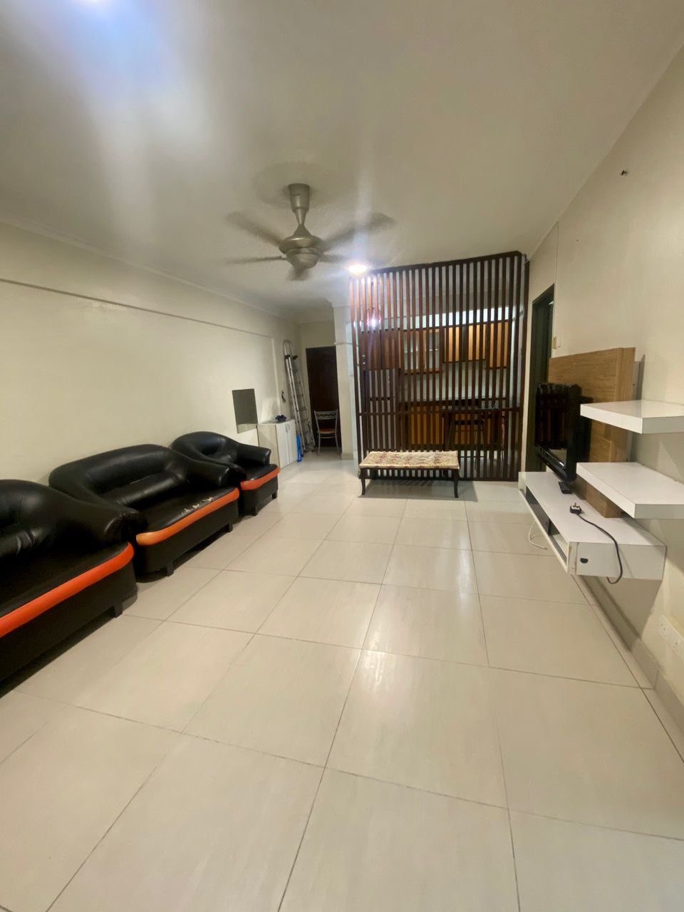 Pangsapuri SUBANG SURIA Seksyen U5 Shah Alam - photo 4