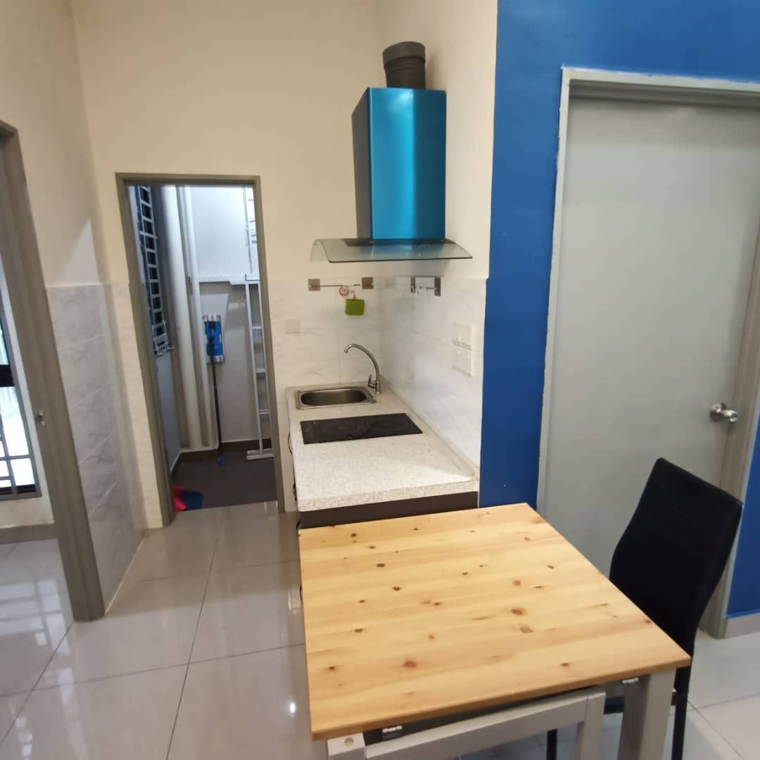 Suria Jelatek Residence