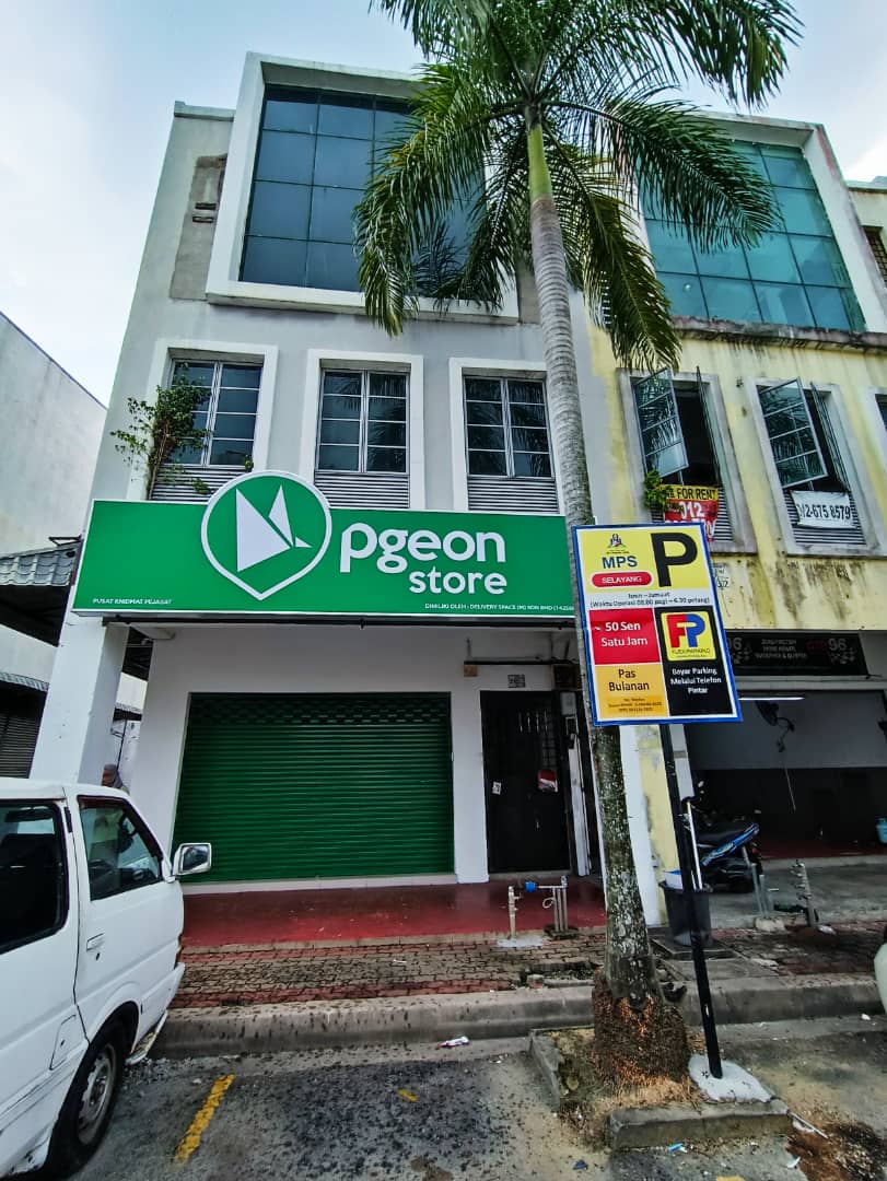 End Lot Triple Storey Shop Lot Rawang Sentral - photo 3
