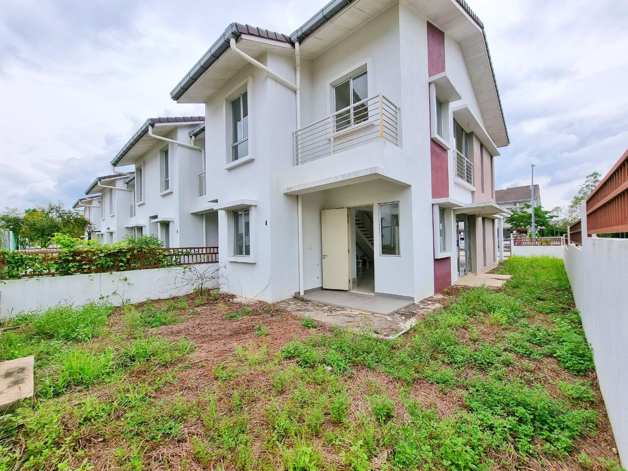 2 Storey Endlot in Ariza Elmina Garden East - photo 3