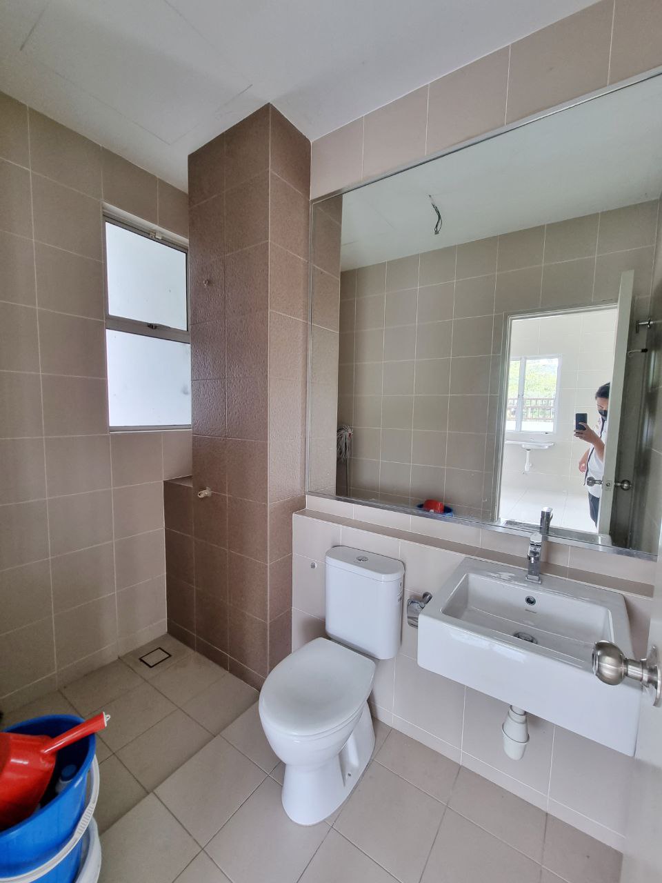 2 Storey Endlot in Ariza Elmina Garden East - photo 8