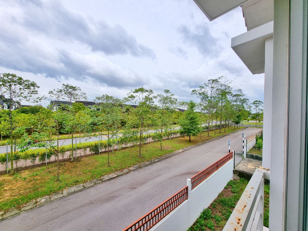 2 Storey Endlot in Ariza Elmina Garden East - photo 11