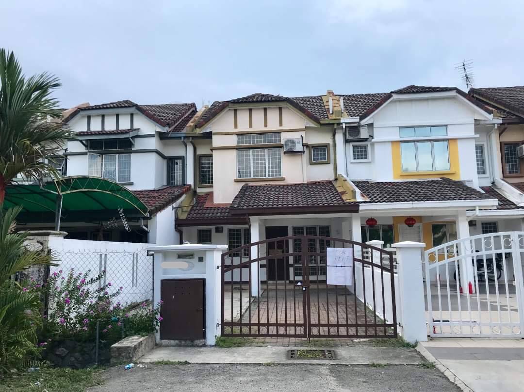 2 Storey Terrace at Seksyen 8 Shah Alam