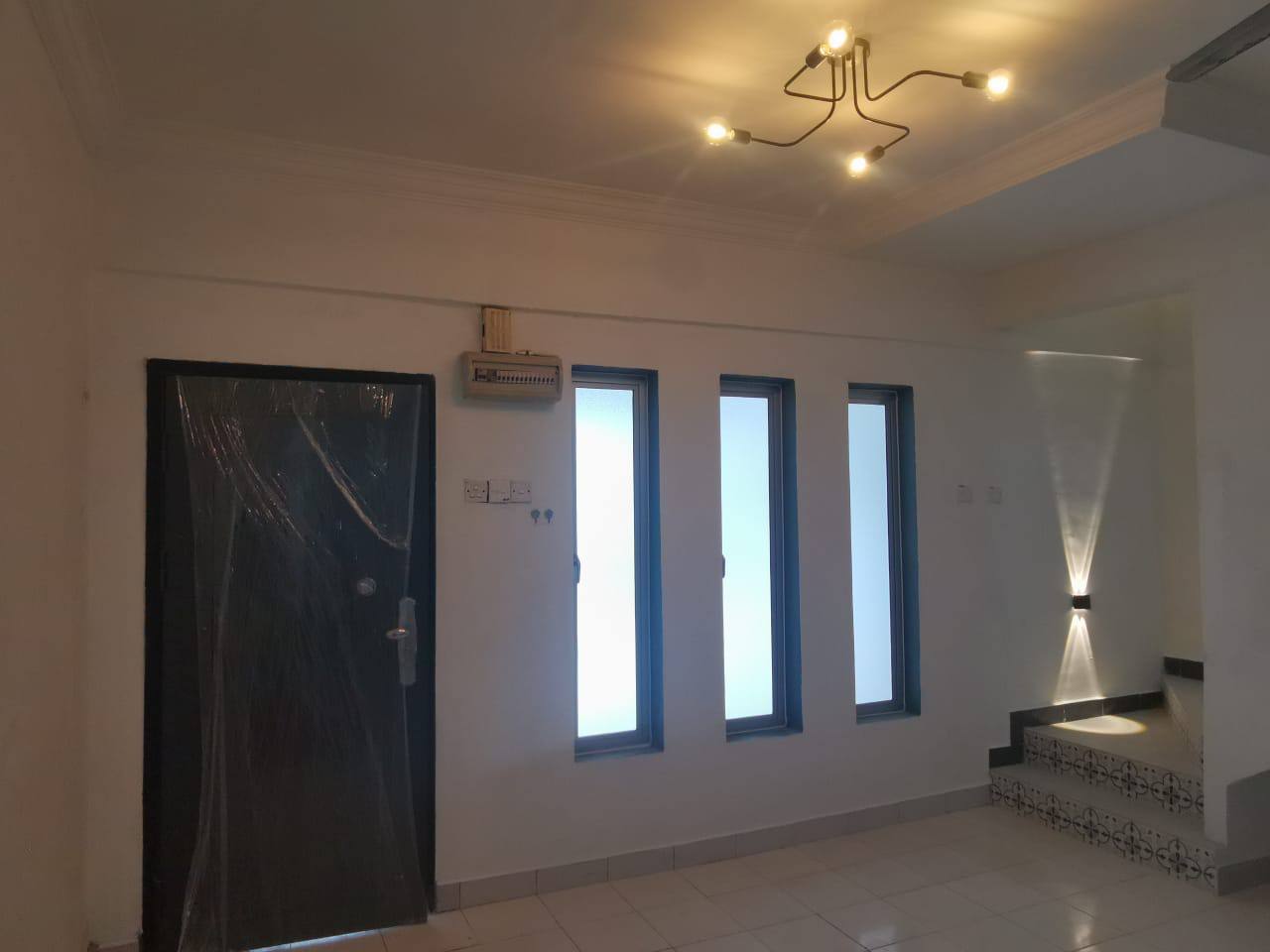 Teres House For Sale Bandar Putra Permai - photo 3