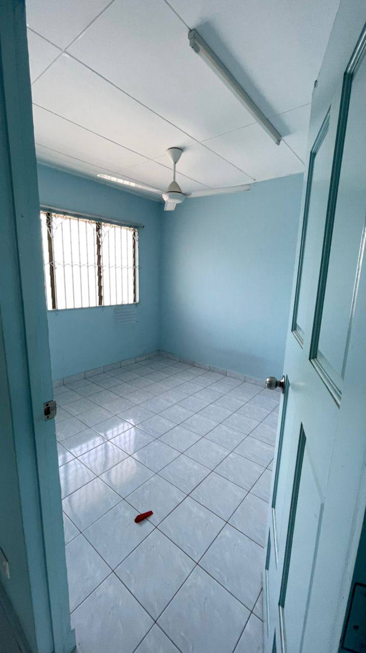 Flat PKNS Seksyen 17 - photo 6