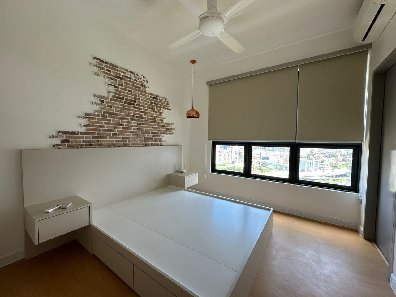 M Vertica - photo 5