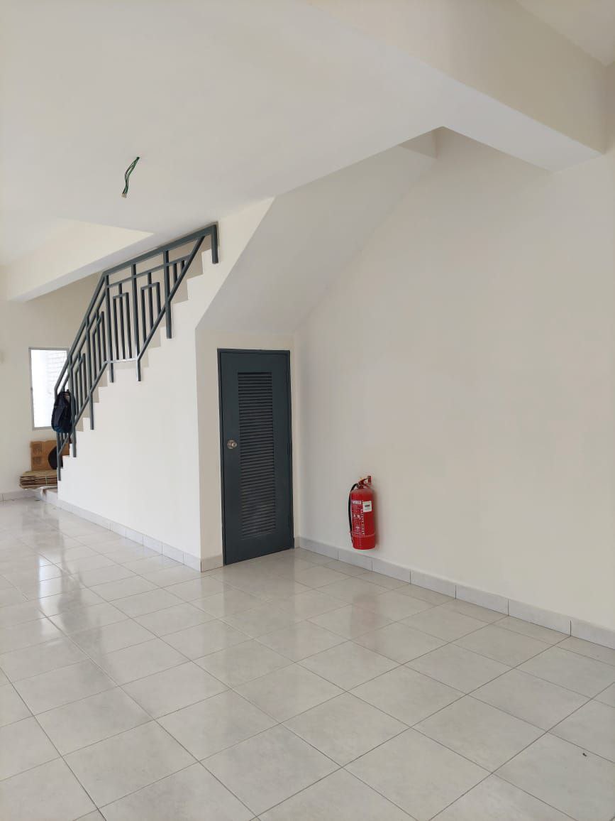 Near Perodua - 2 Stry Corner FREEHOLD Rawang - photo 4
