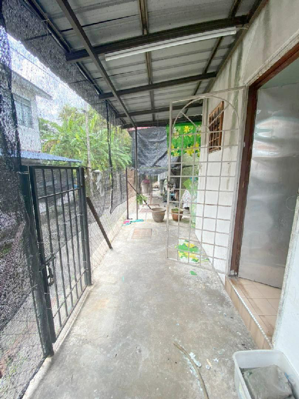 Double Storey Taman Dahlia Salak Tinggi Sepang - photo 6