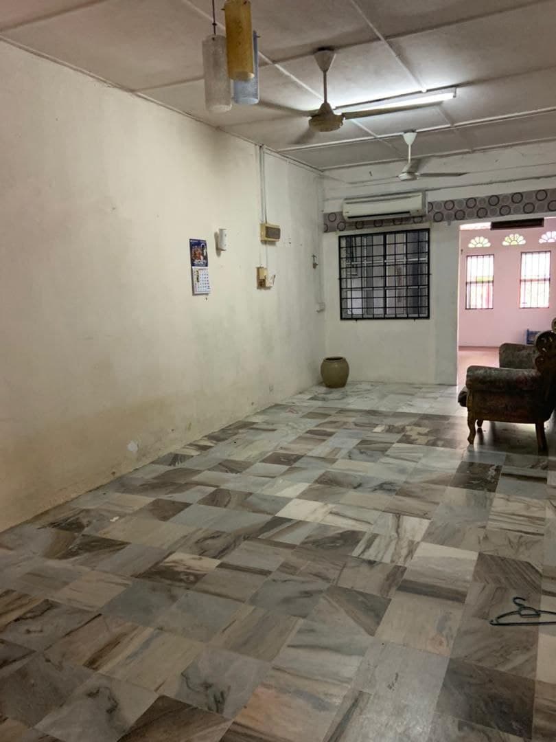 RENOVATED SINGLE STOREY TERRACE TAMAN MESRA KAJANG - photo 2