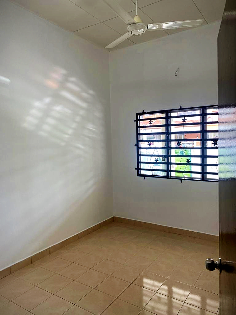 SINGLE STOREY TERRACE TMN SERI ALAM SAUJANA UTAMA - photo 4