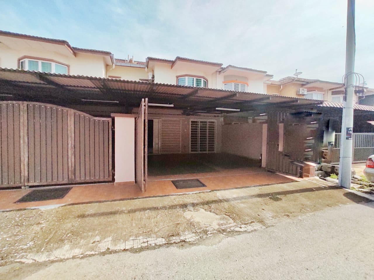 RENOVATED Double Storey Terrace Seksyen 8 Bangi