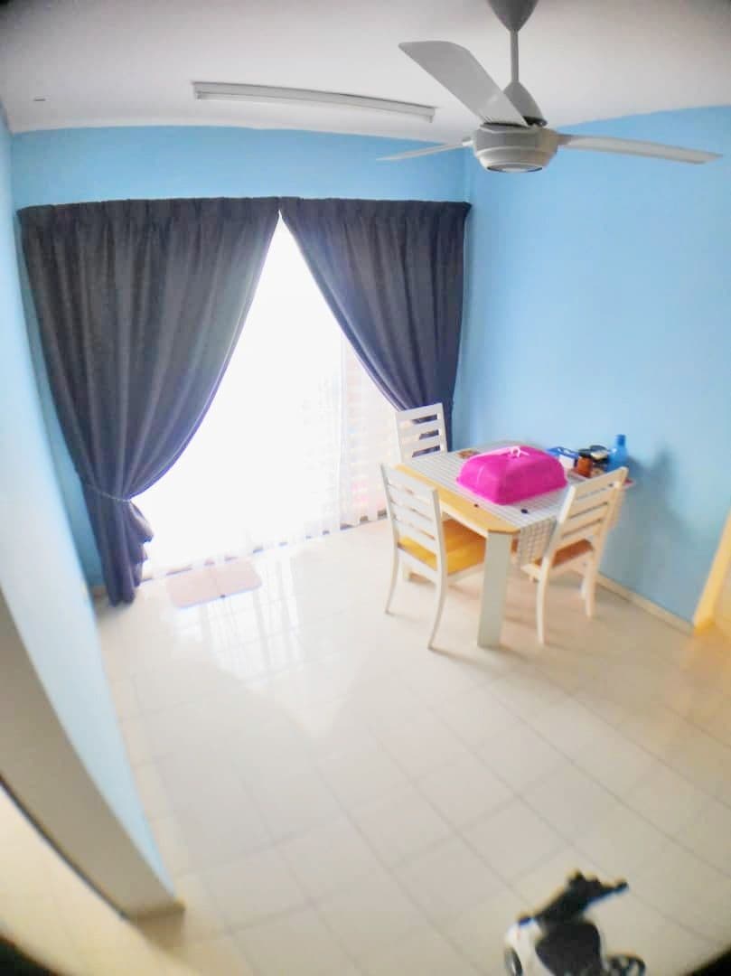 End Lot Cantik Apartment Laguna Biru Rawang - photo 3
