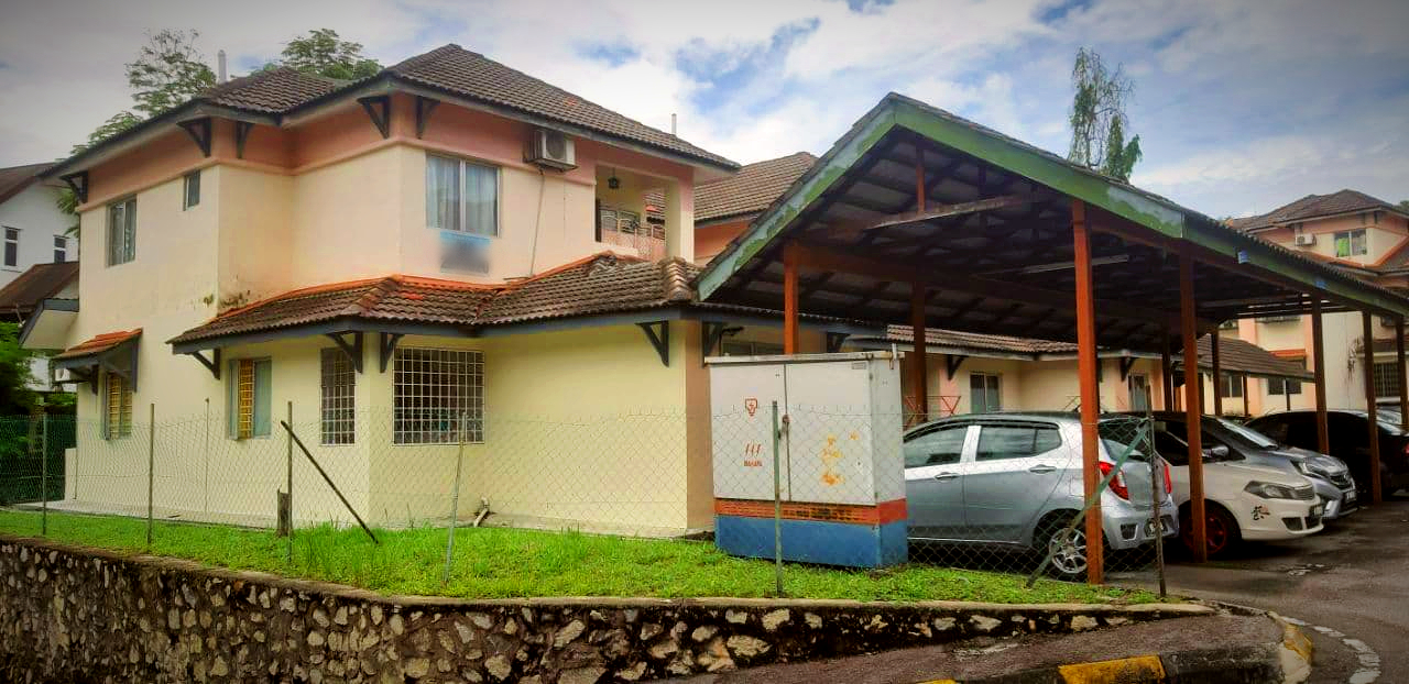 Townhouse Impian Court Saujana Impian For Sale