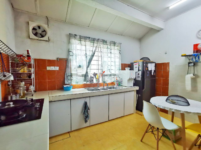 FOR SALE: Single Storey End Lot, Taman Pahlawan, Telok Panglima Garang, Selangor - photo 2