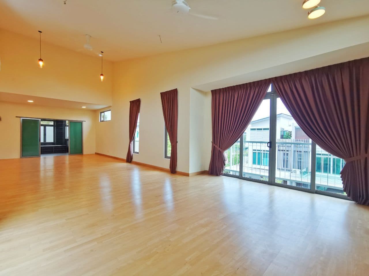 Corner Lot 3 Storey Superlink D Island Puchong - photo 3