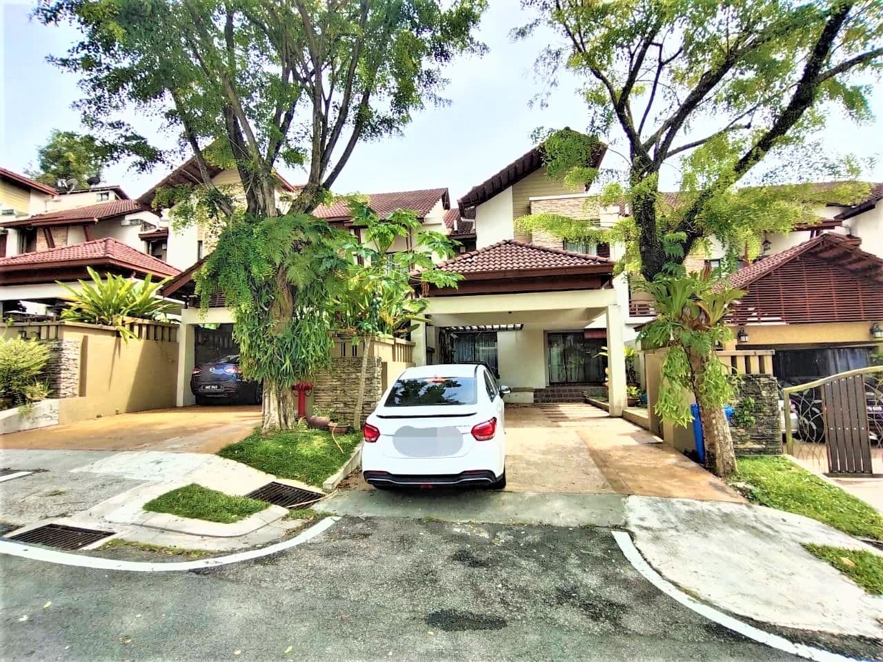 Two and half storey house Laman Sanur Shah Alam