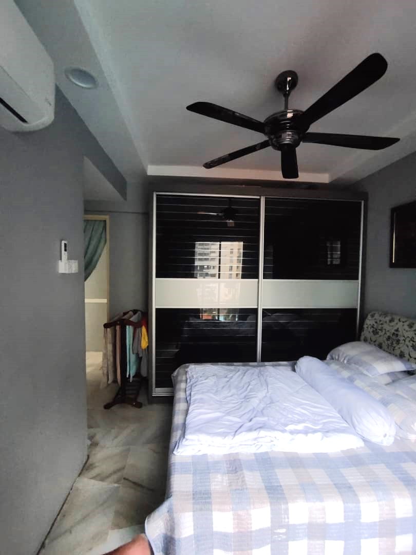 Gurney Heights 925 sqft 3R2B Partly RM 1700 - photo 5