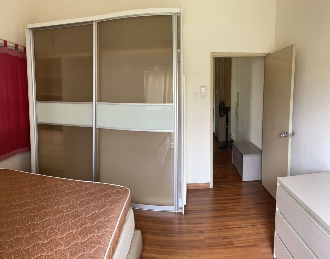 Dorchester 410 sqft 1R1B Fully RM 1350 - photo 5