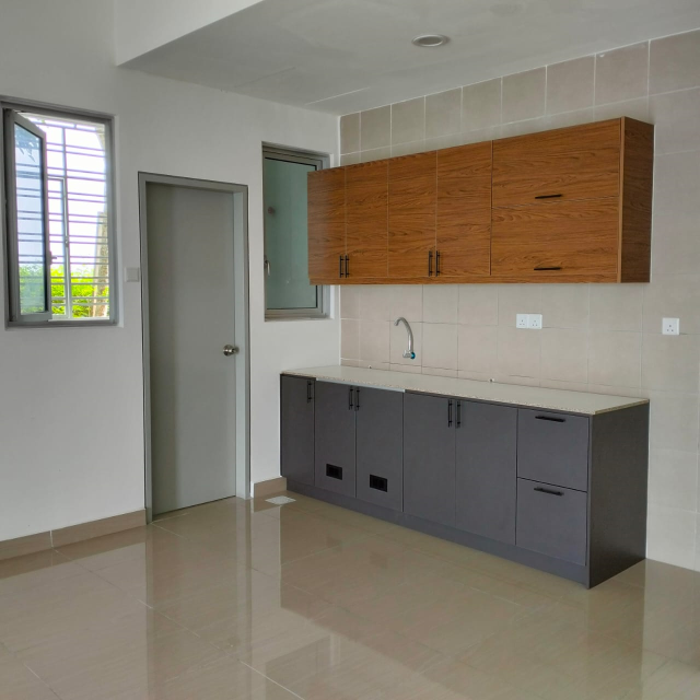 Skylake 1050 sqft 3R2B Partly RM 1700 - photo 3