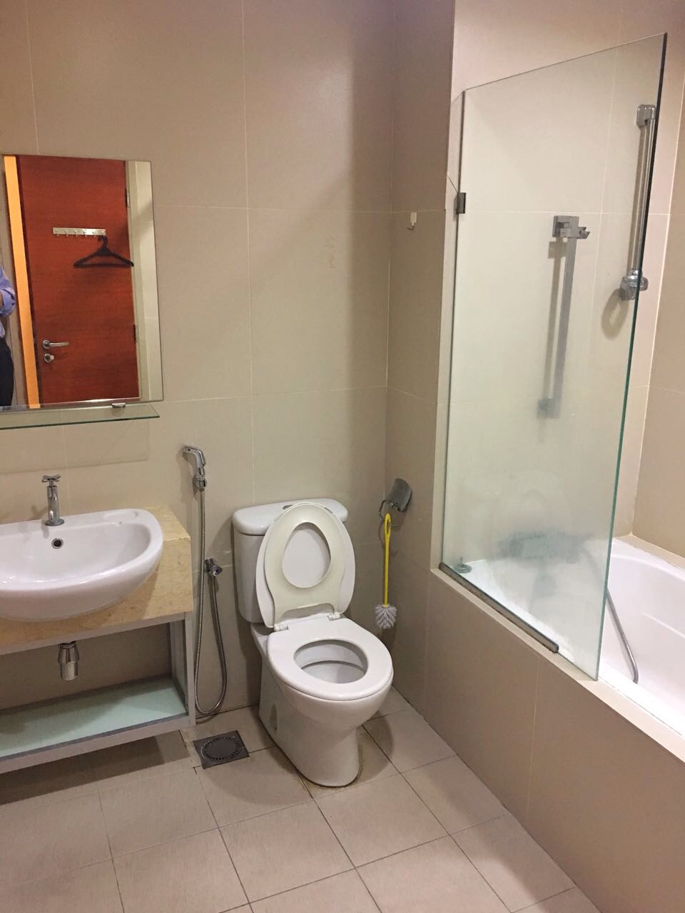 231 TR 547 sqft 1R1B Fully RM 2300 - photo 8