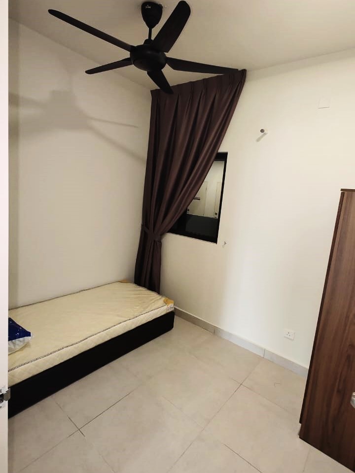 Majestic Maxim 819 sqft Chang unit - photo 9