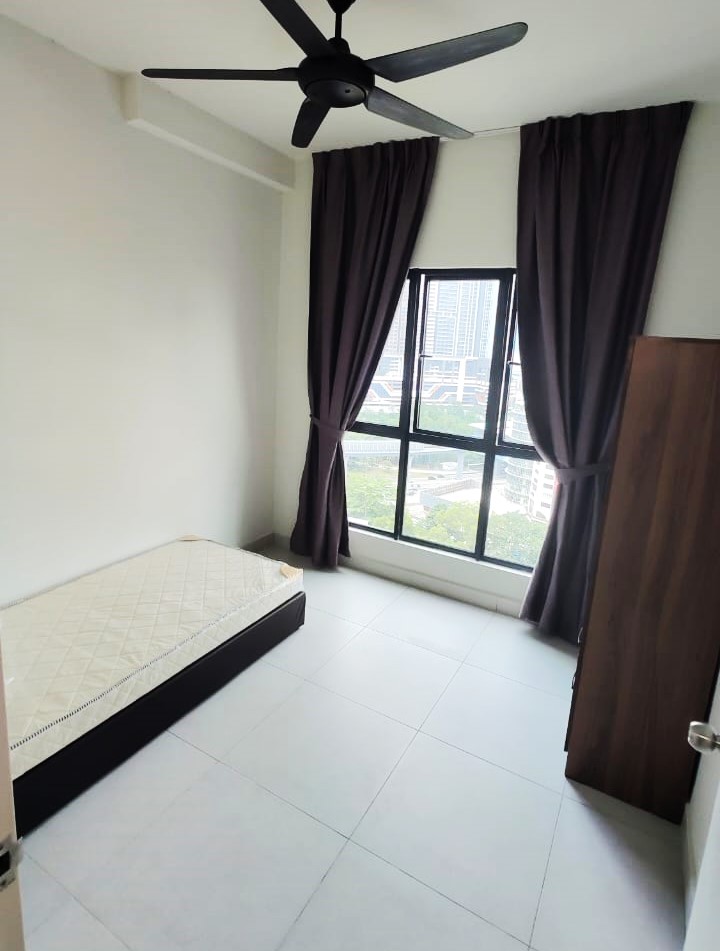 Majestic Maxim 819 sqft Chang unit - photo 10