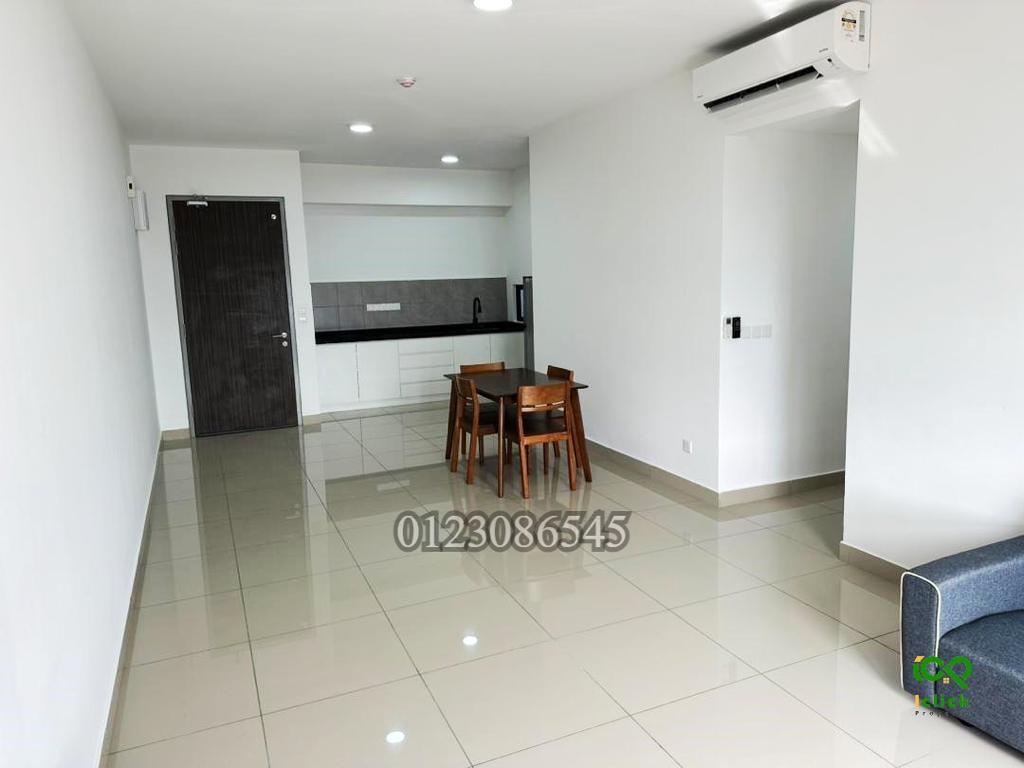 M Vertica 1030 sqft 4R2B Fully RM 3300 - photo 4