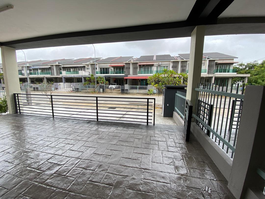 Dengkil 3 sty semi-d for sale - photo 2