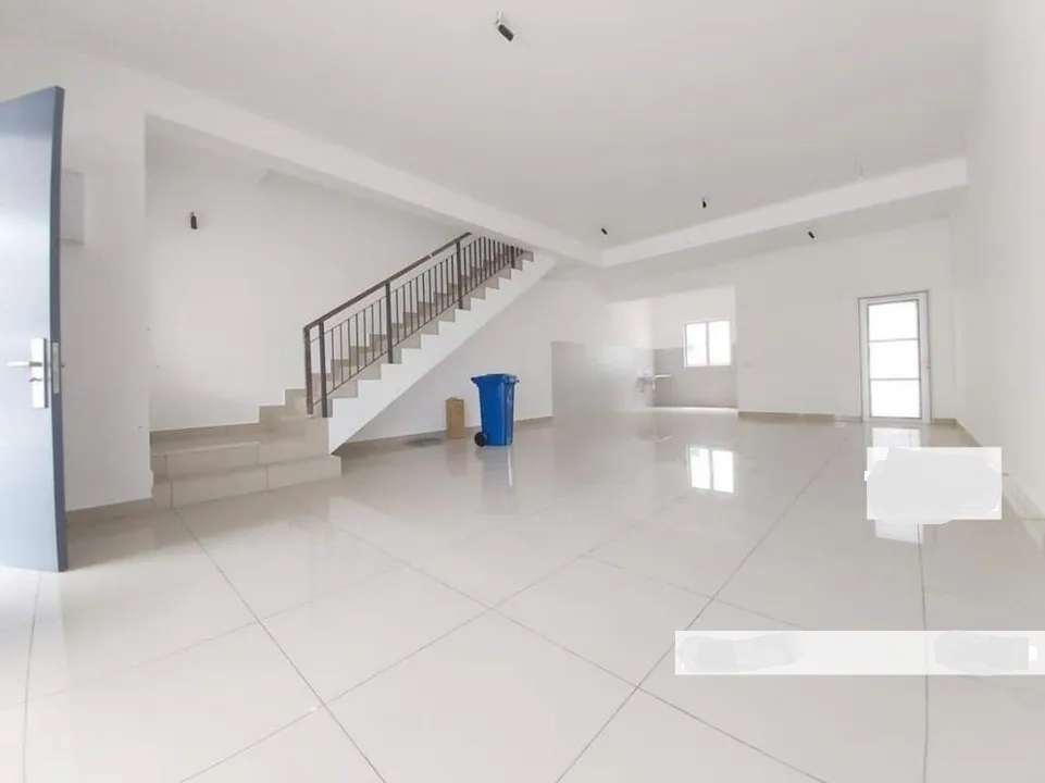Bandar Rimbayu terrace double storey for sale - photo 2