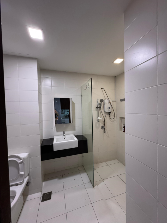 Trefoil fully furnished studio Setia Alam for SALE - photo 5