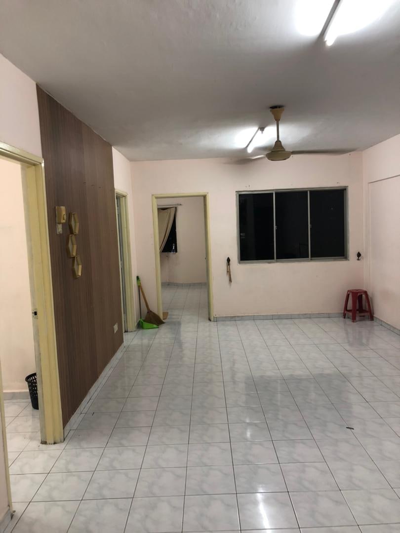 Apartment Subang Suria, Seksyen U5, Shah Alam - photo 8