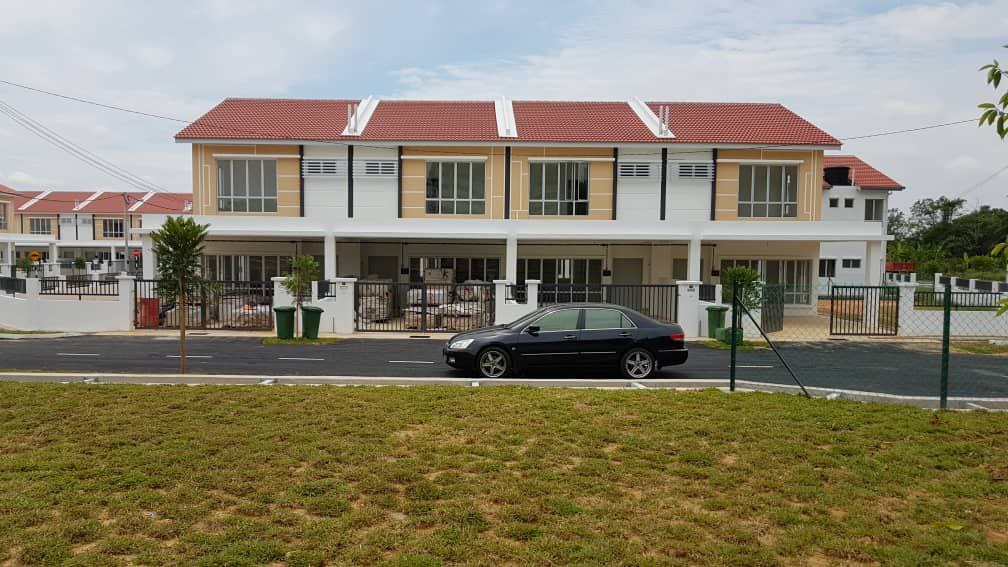 DOUBLE STOREY TERRACE PARKLAND - photo 1