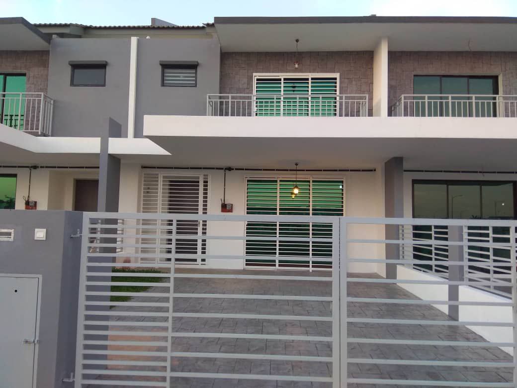TWO STOREY SAUJANA KLIA - photo 1
