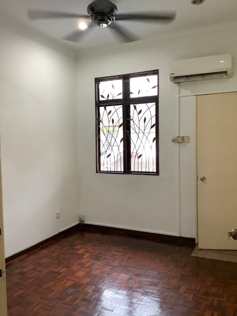 DOUBLE STOREY TERRACE TAMAN SETIAWANGSA - photo 12