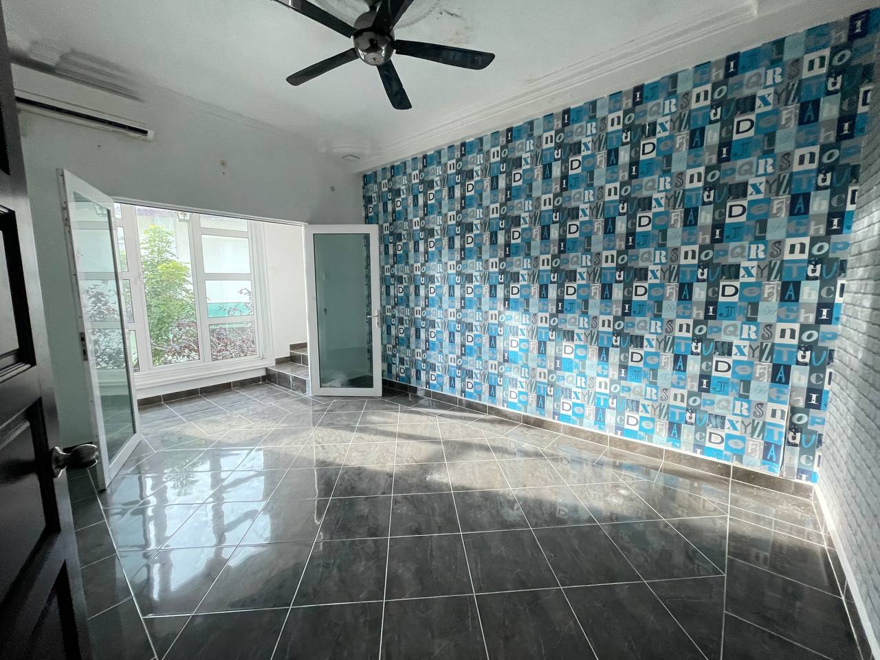 TRIPLE STOREY BUNGALOW HALAMAN DAHLIA TAMAN NILAI - photo 12