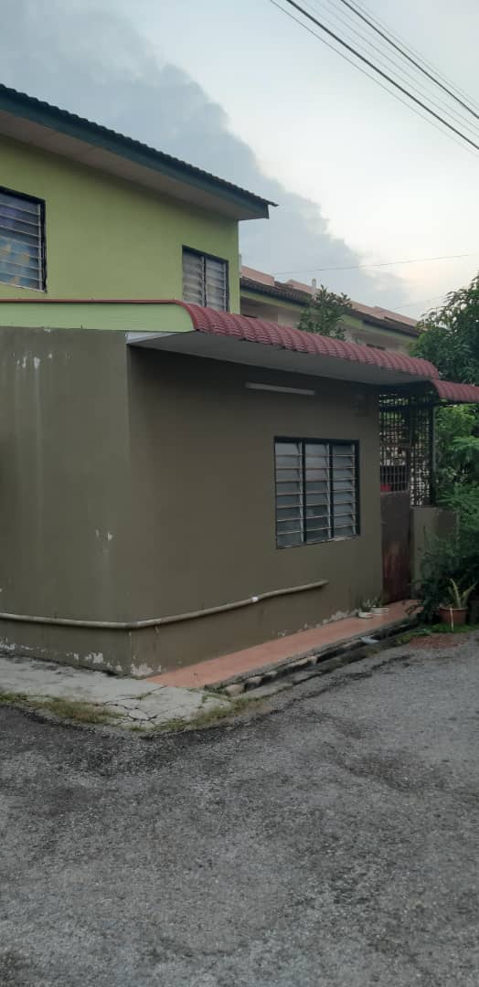 Double Storey Bandar Puteri Jaya End Lot - photo 5