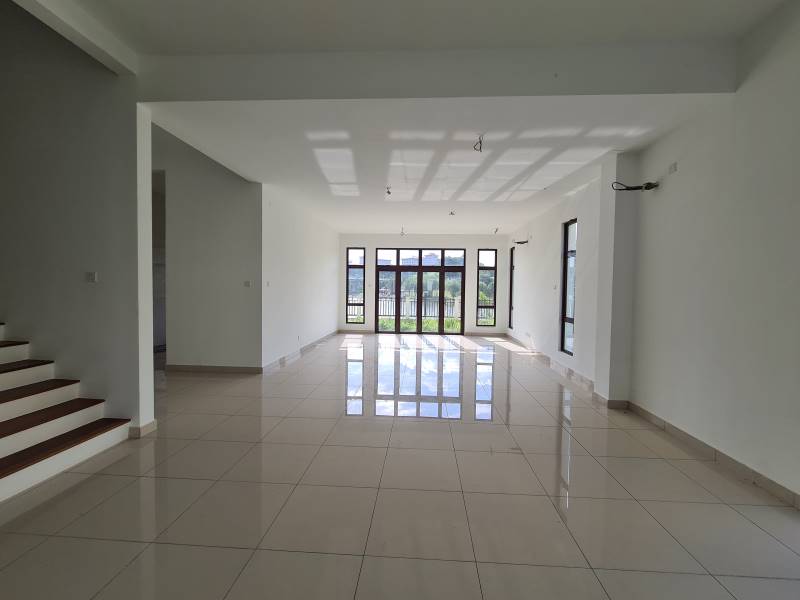 Facing Lake Hening Residence, Presint 16 Putrajaya - photo 2