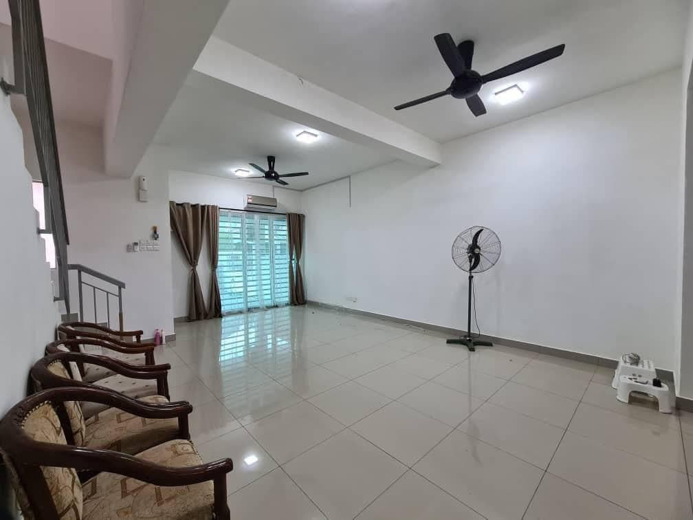 DOUBLE STOREY LINK HOUSE Salak Tinggi Selangor - photo 3