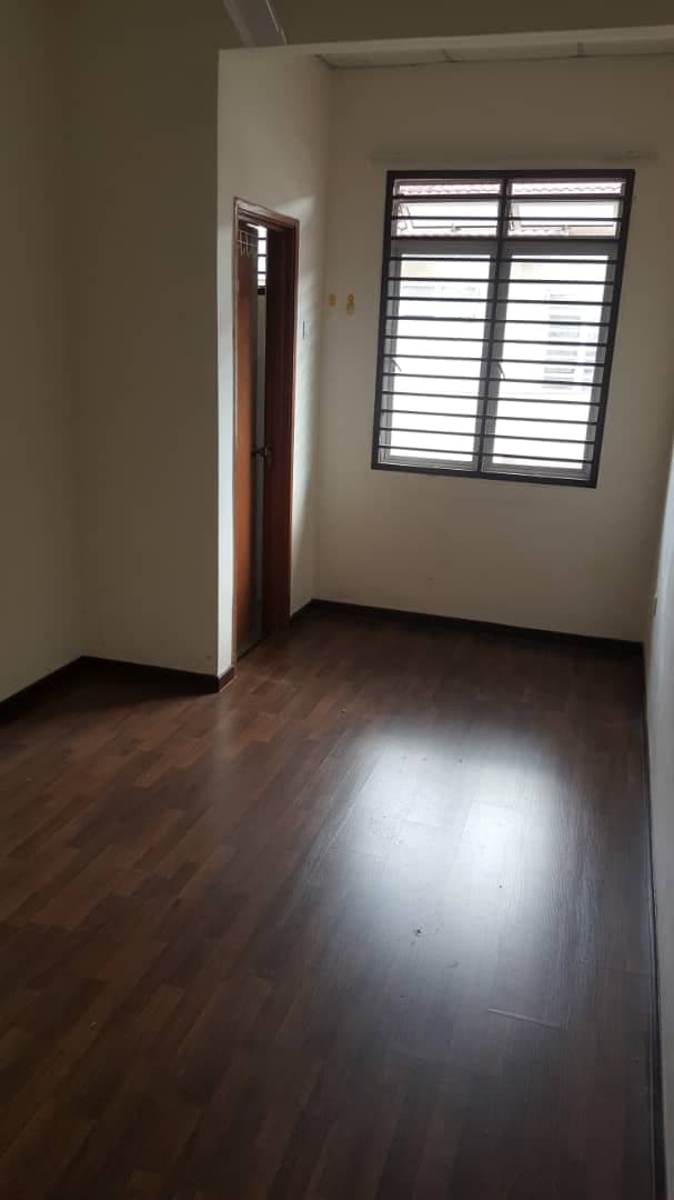 Double Storey, Bdr Baru Salak Tinggi Sepang - photo 7